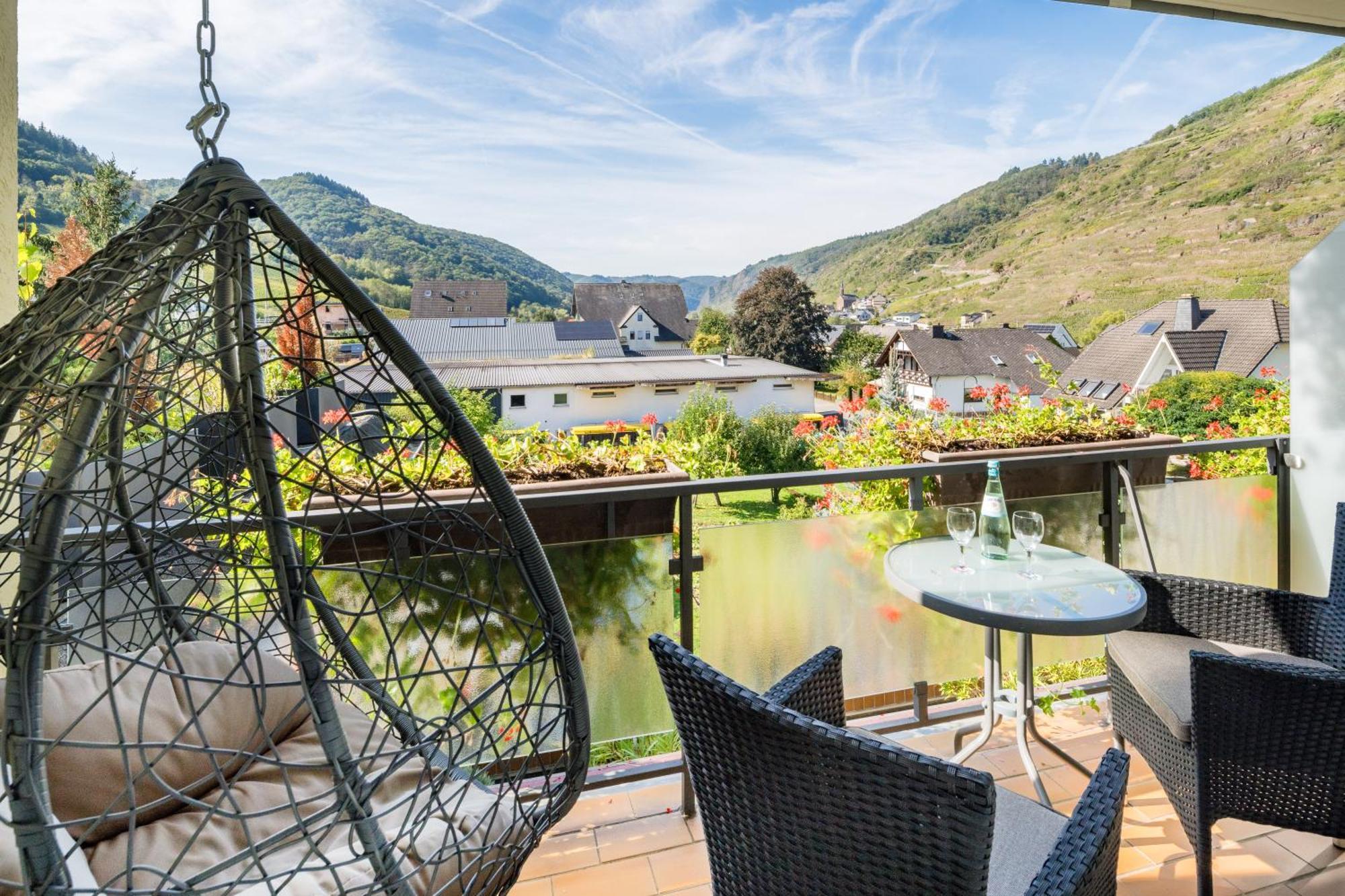 Weinhotel Sonnenschein Эрнст Экстерьер фото