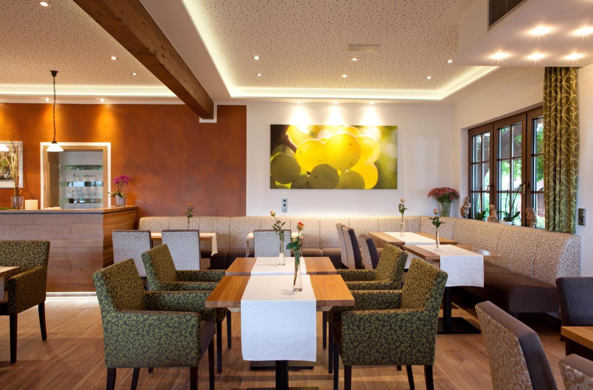 Weinhotel Sonnenschein Эрнст Экстерьер фото